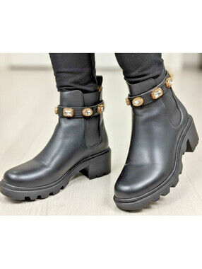 Steve Madden Ladies Ankle Boots with Jewelled Anklets, Sz 10. NWOT. Slip On